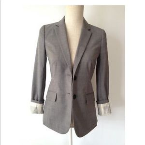 Suiting blazer in lightweight wool NWOT